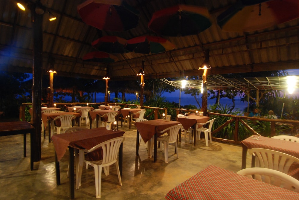 Lanta Coral Beach Resort