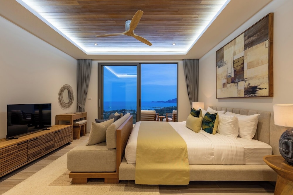Villa Aroka 4 Bed Sea View KBR41