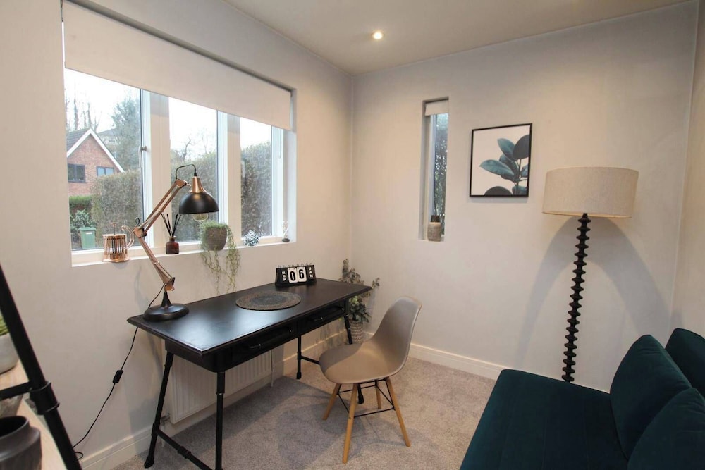 Essex Luxury Retreat With 6 Bedrooms