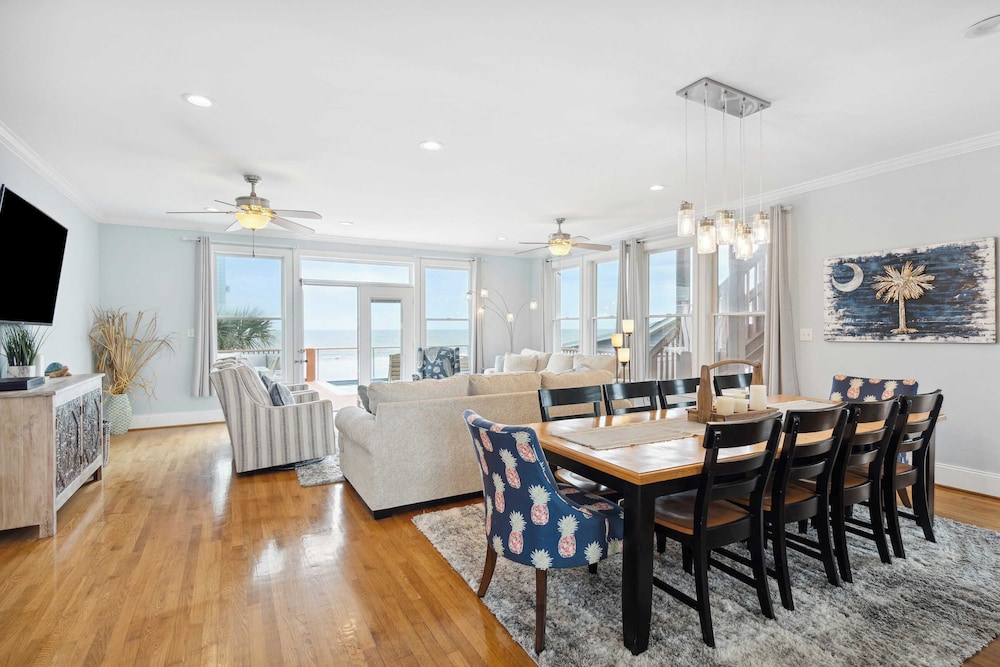 Oceanfront w/ Pool, Panoramic Deck Views, 5bdr Folly Ocean Breeze by Avantstay