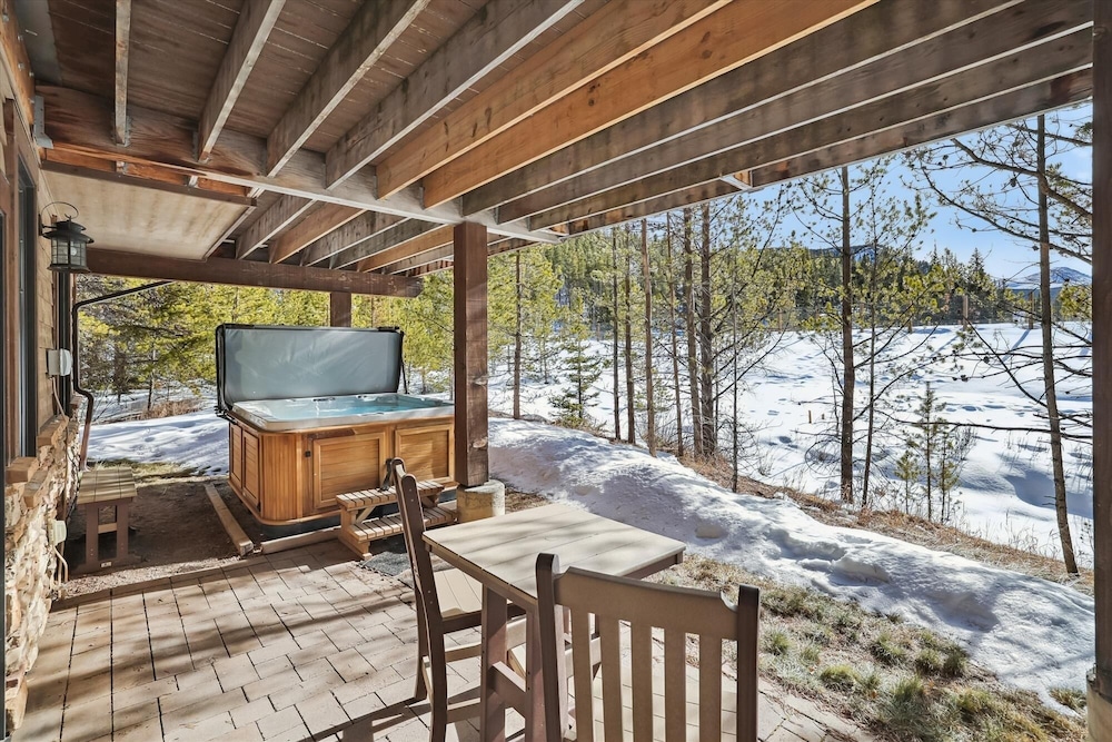 The Beaver Lodge At Breckenridge 4 Bedroom Home