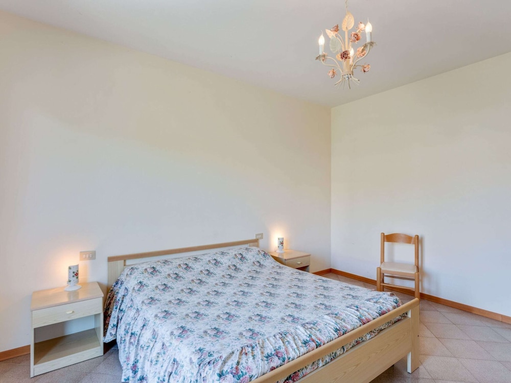 Home in Tuoro sul Trasimeno Near Lago Trasimeno view 4