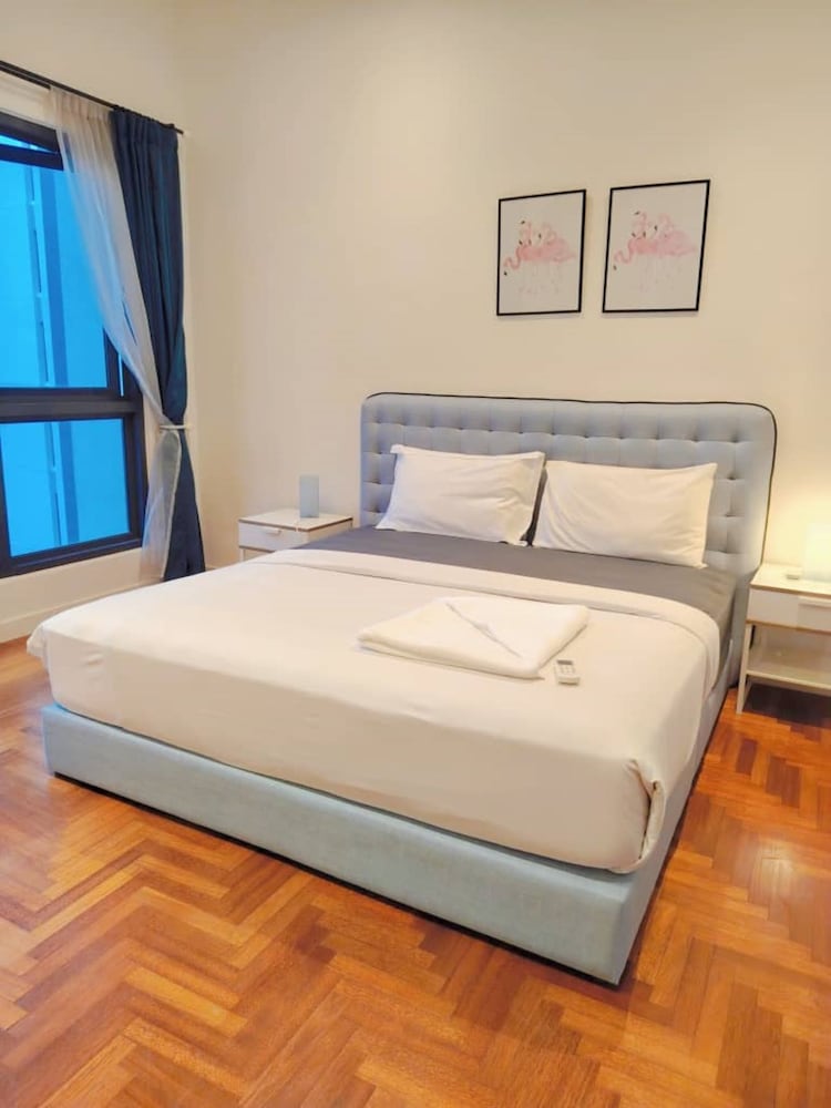 The Mews KLCC By Service Apartment