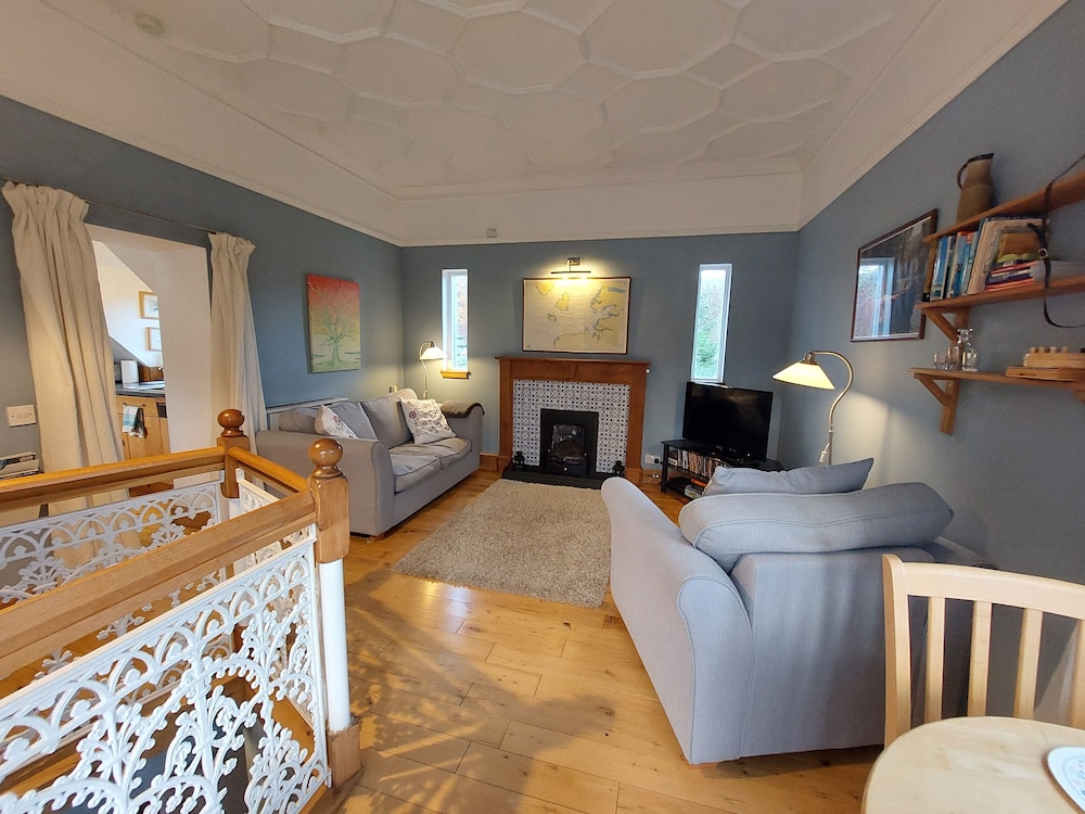 1 Bed Lodge - Sleeps 2 - Parking - Wifi view 4