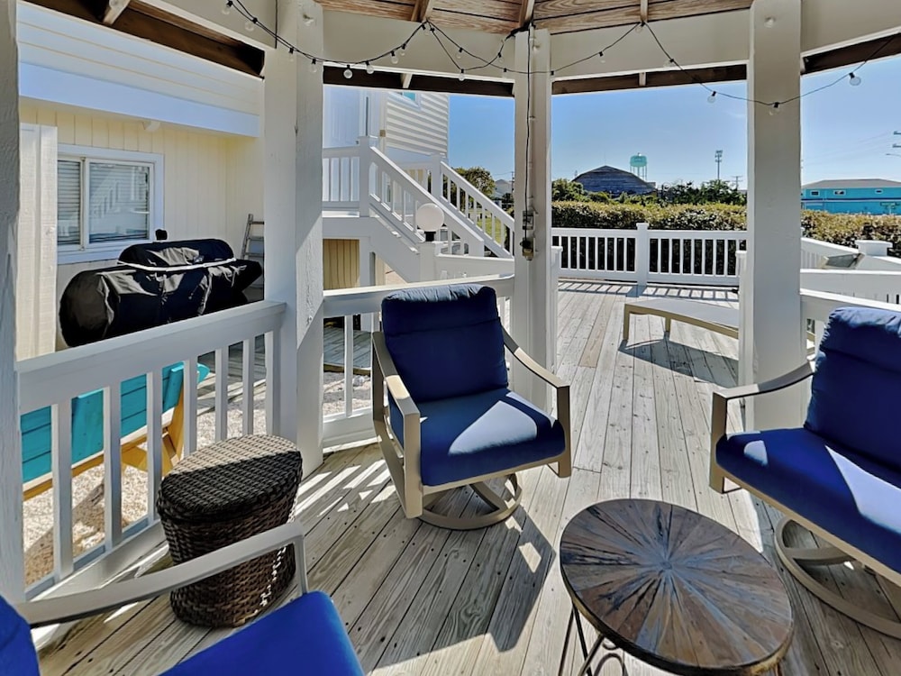 The Shell Collector by Topsail Realty