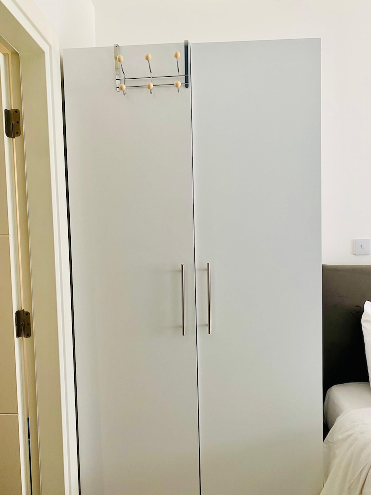 Meraki Homes at Embassy Gardens