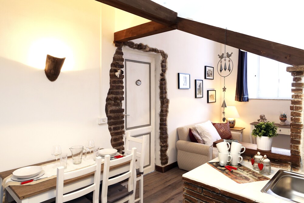 Roma holidays house