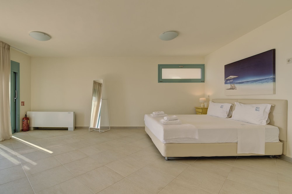 Ouzo Panoramic Houses 2, with private pool view 5
