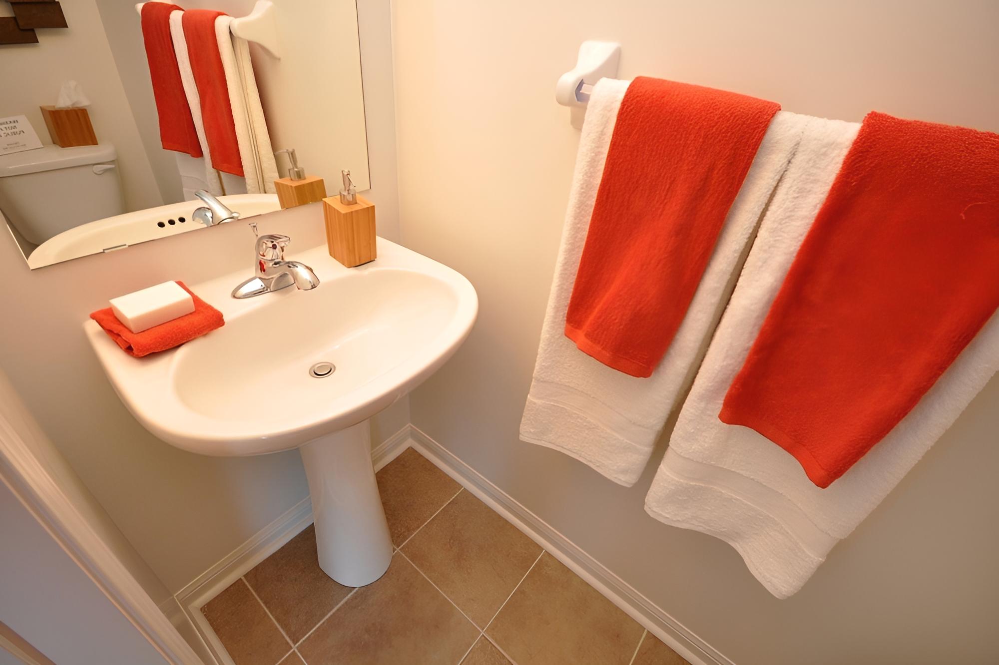 Pathway Luxury Suites - 4099 Brickstone