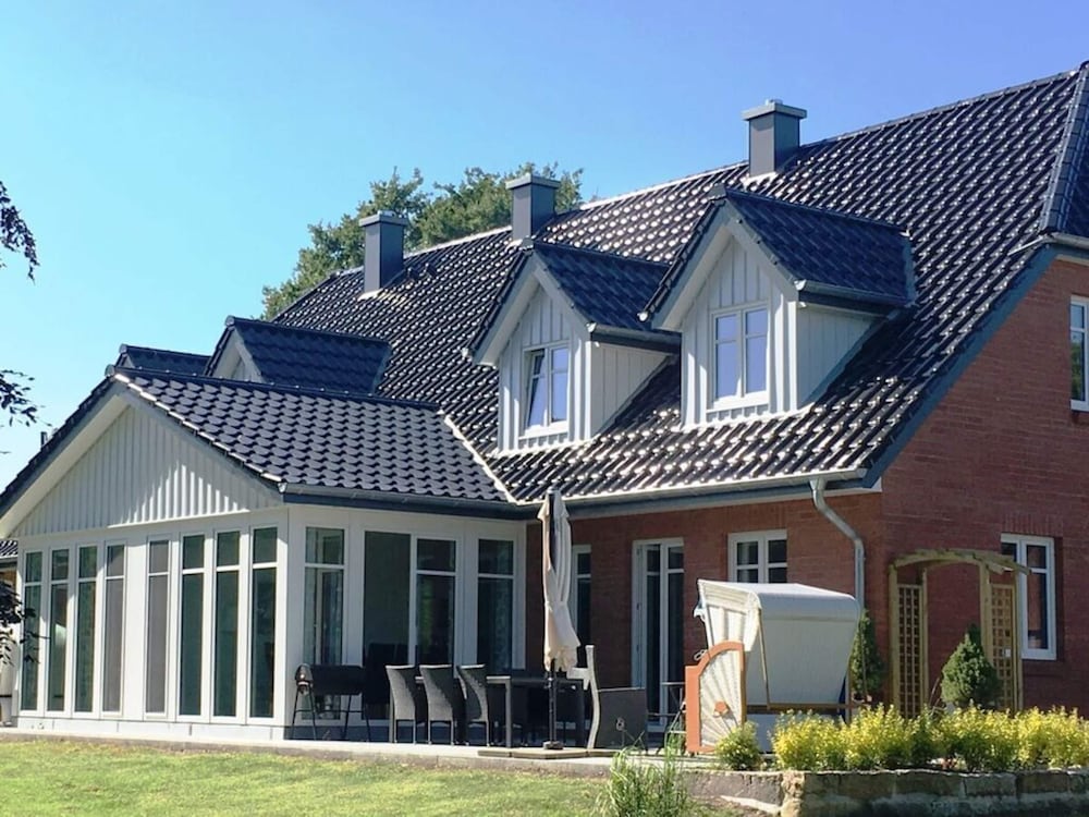 Diekkier Modern Retreat