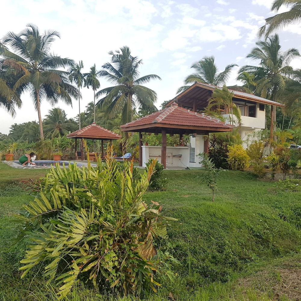 Lake Villa Near Udawalawe National Park