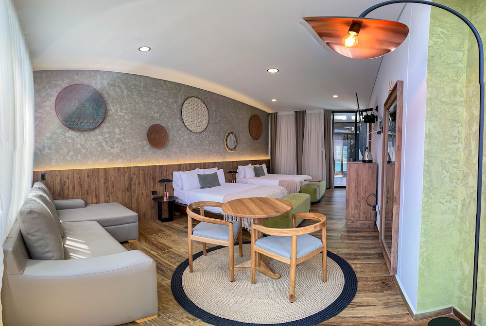 Vivanti Resort 44