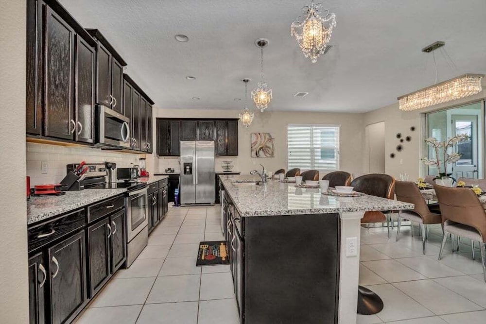 1513nassau 5 Bedroom Villa