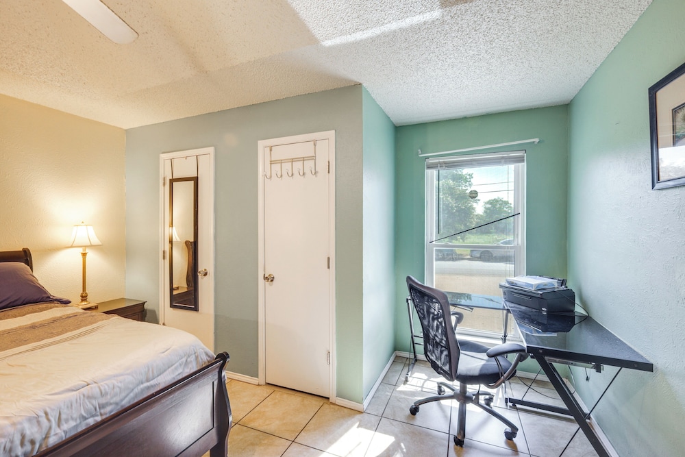 Walk to At&t Stadium: Game Day Home Base w/ Patio!