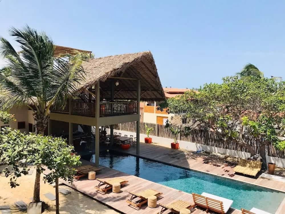 Private Complex With Swimming Pool Close to the Ocean