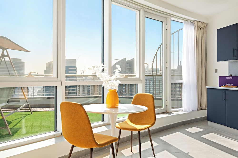 Silkhaus Madison Residency