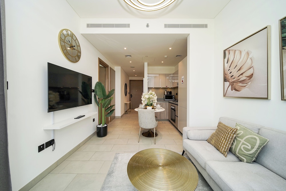 PVH - Tranquil 1BR - Sobha Waves