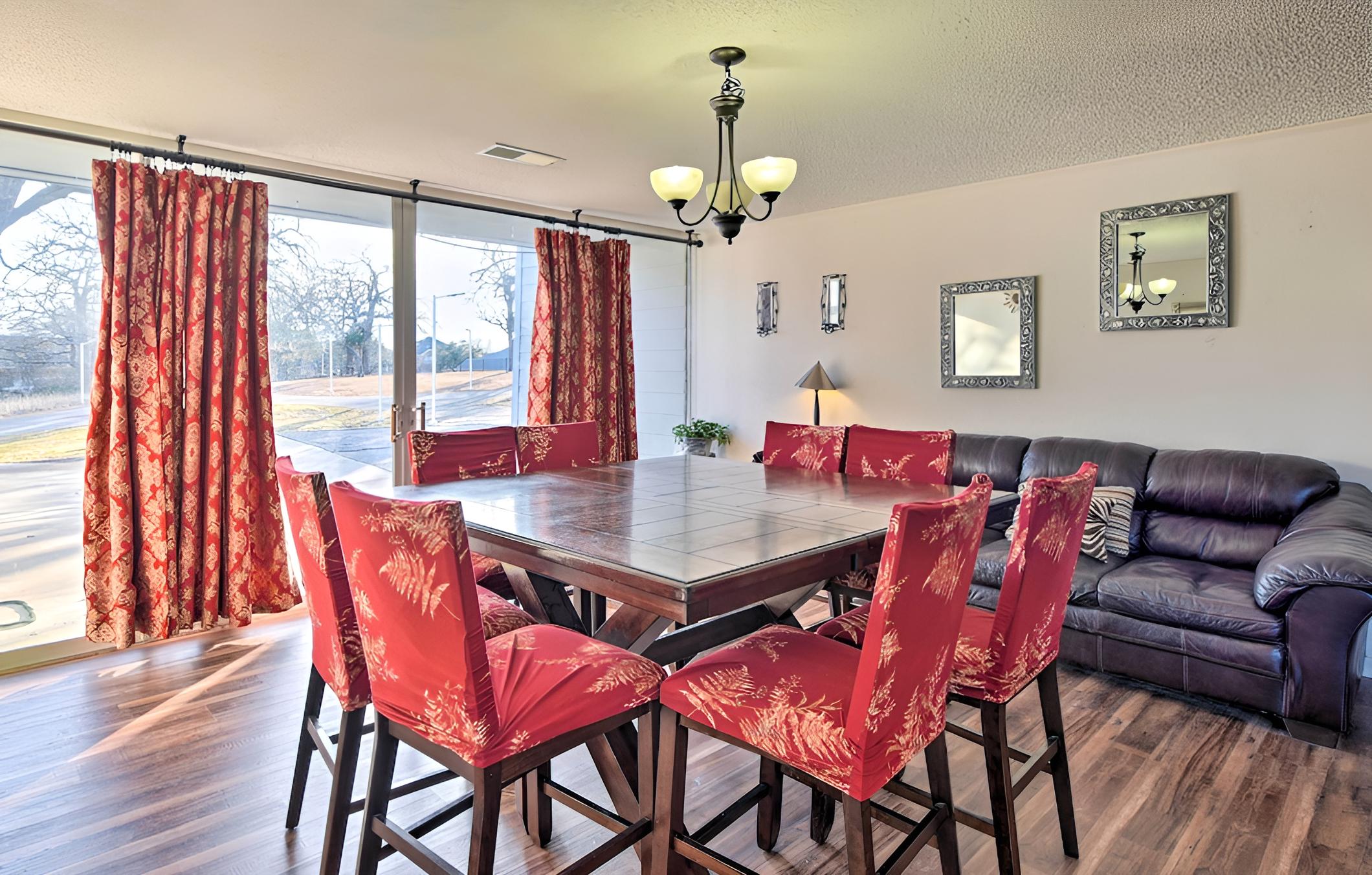 Lewisville Ranch House for Rent on 5 Acres! view 5