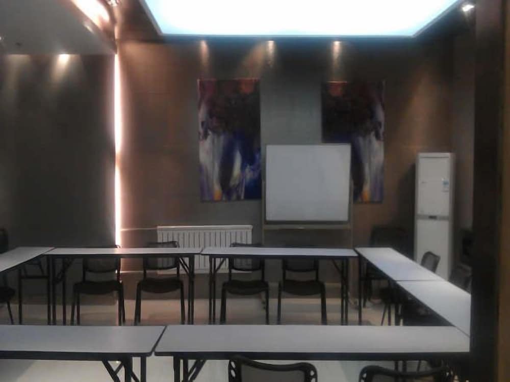 meeting & event spaces