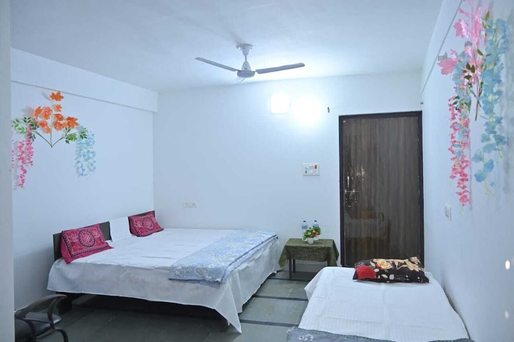 Jai Hind Guest House