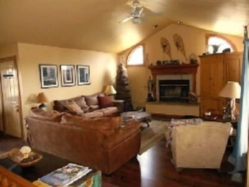 Galena Vacations - Briarwood House - Property Image 7