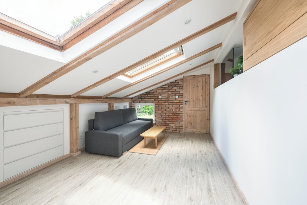 Pokój nad garażem by Grand Apartments