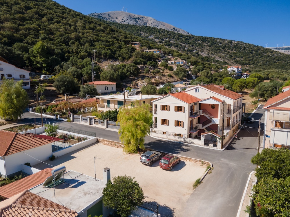 Alexatos Studios