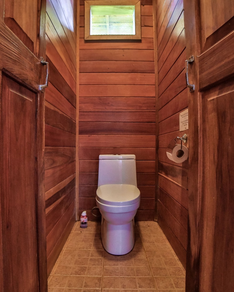 Bambuda Lodge - Hostel