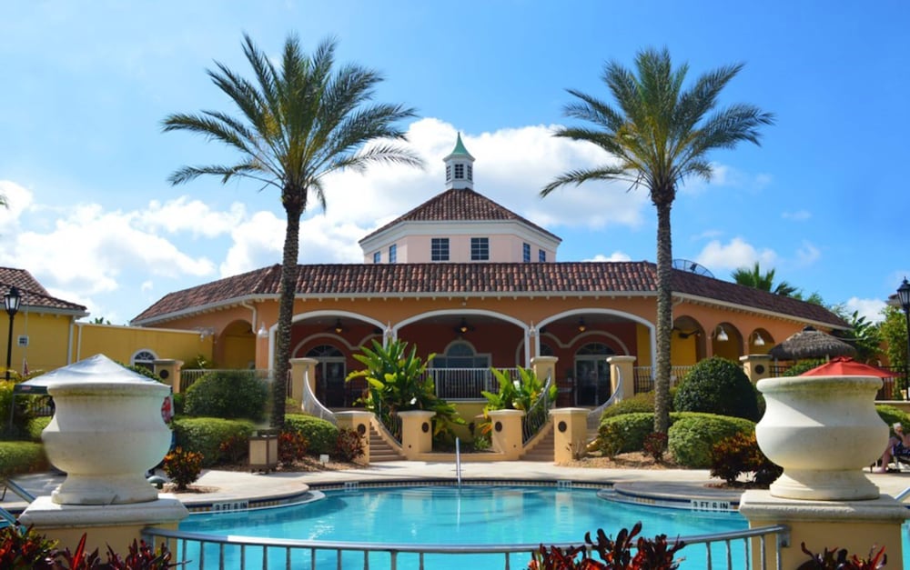 Regal Retreat