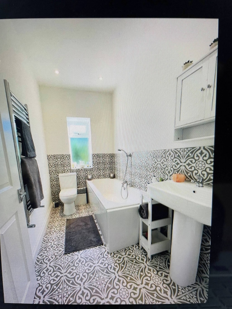 Newcastle Pet Friendly Annex, Drive, Garden, 10min Drive to City Centre