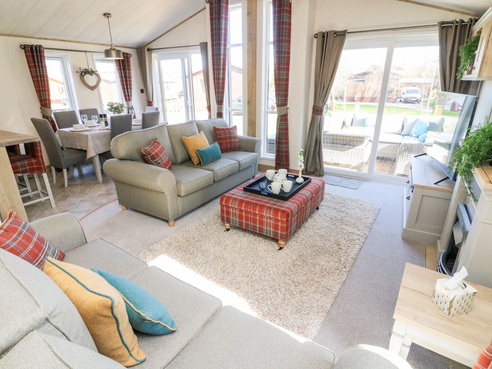 Curlew Lodge