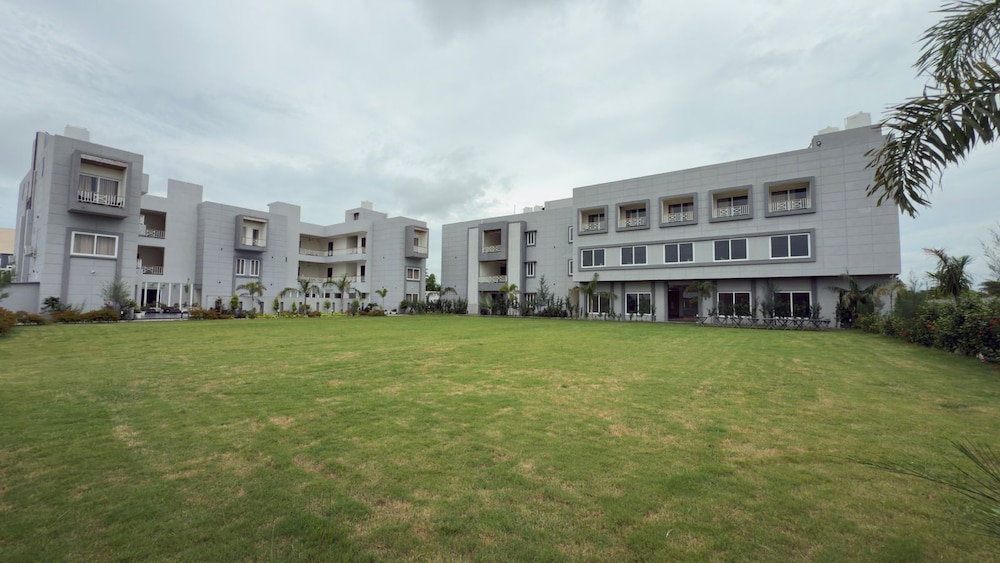 Savanna Retreat By Mystical Views