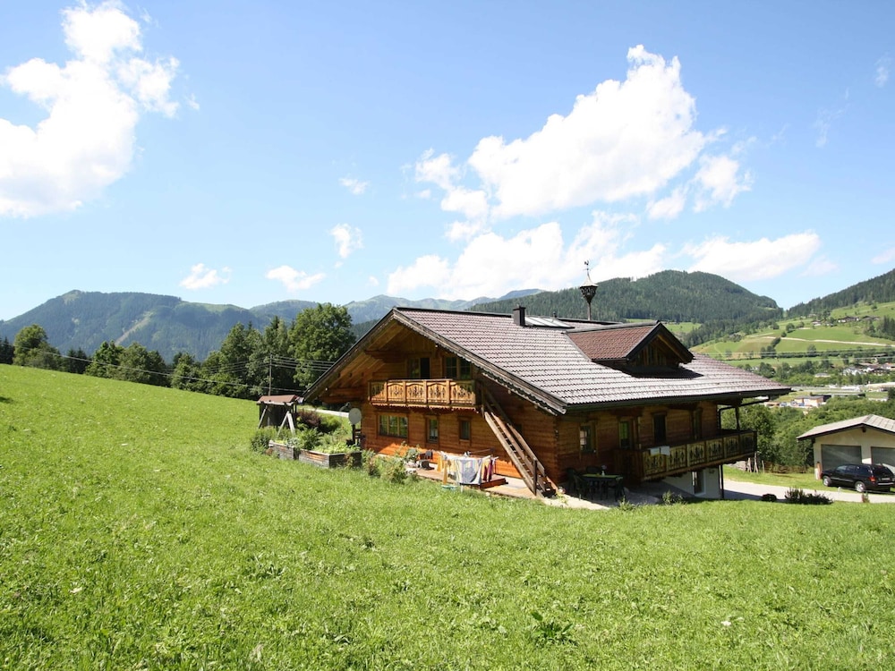 Mansion in Eben Near Ski Salzburger Sportwelt