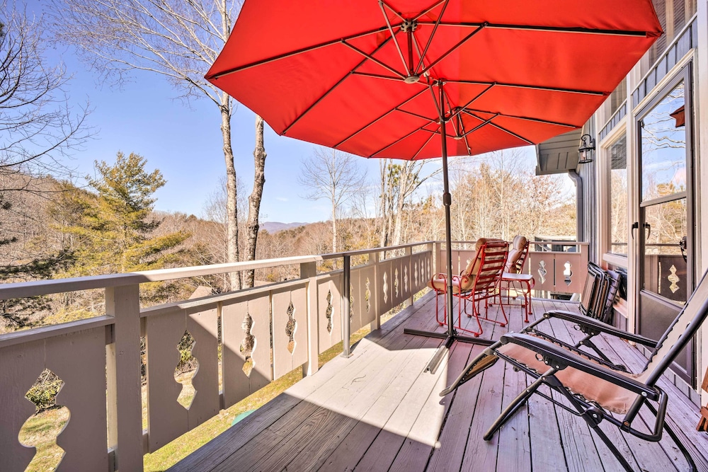 Chalet w/ Mtn Views & Golf Course Access!