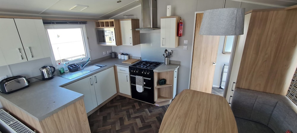 Mikey 3 bed Balcony Rhyl