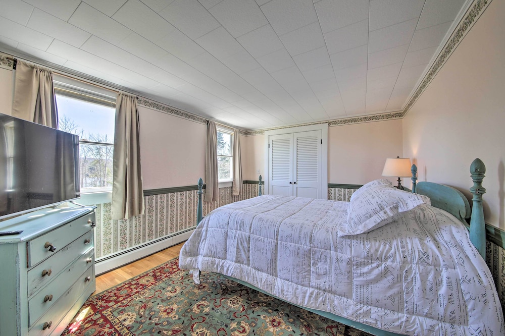 Colonial Home in Bucksport w/ River Views!
