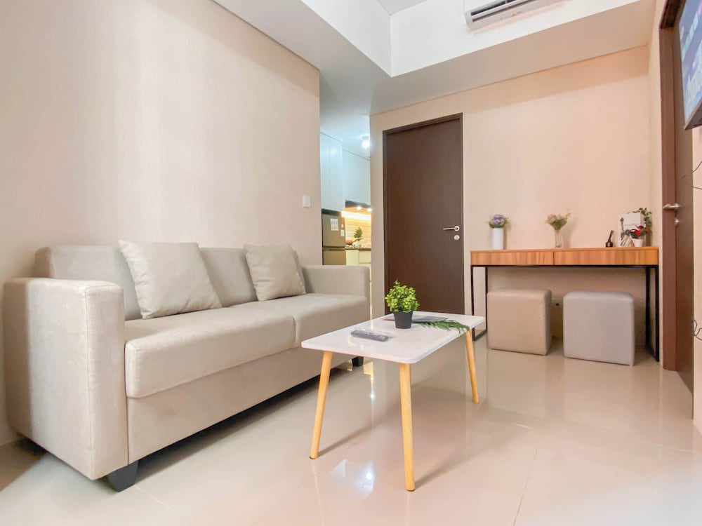 Simple 2Br With Extra Room Transpark Juanda Bekasi Timur Apartment