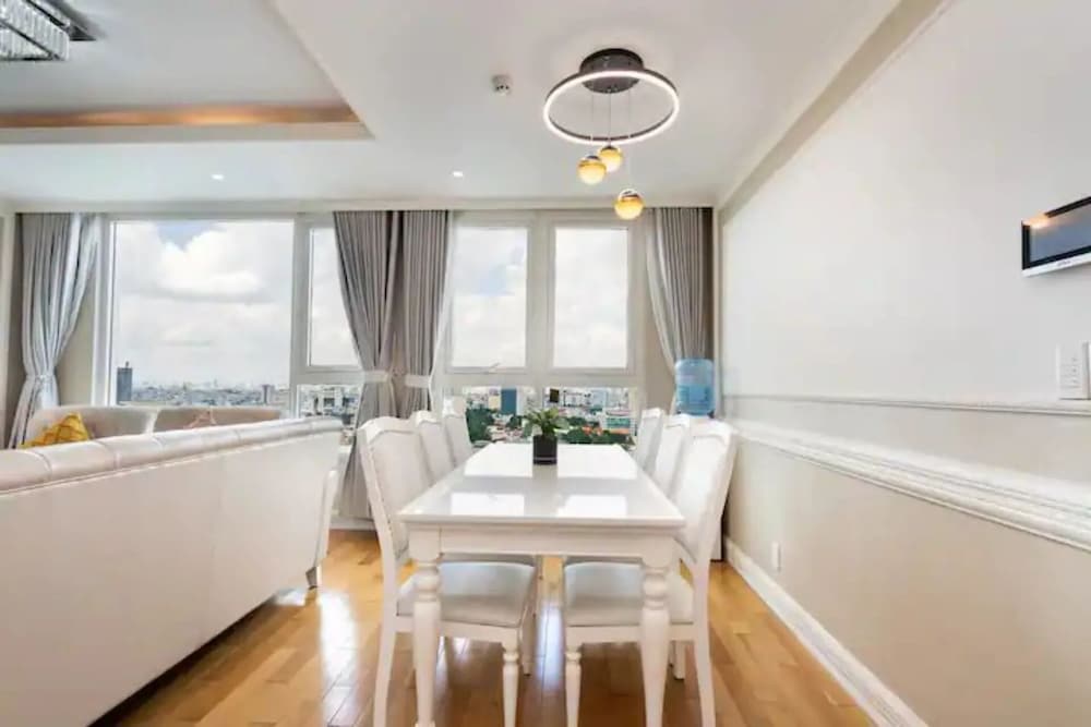 Salute de Leman Luxury Apartment