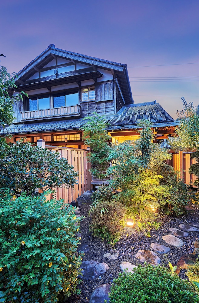 Izumigaya Craft Inn WARAKU