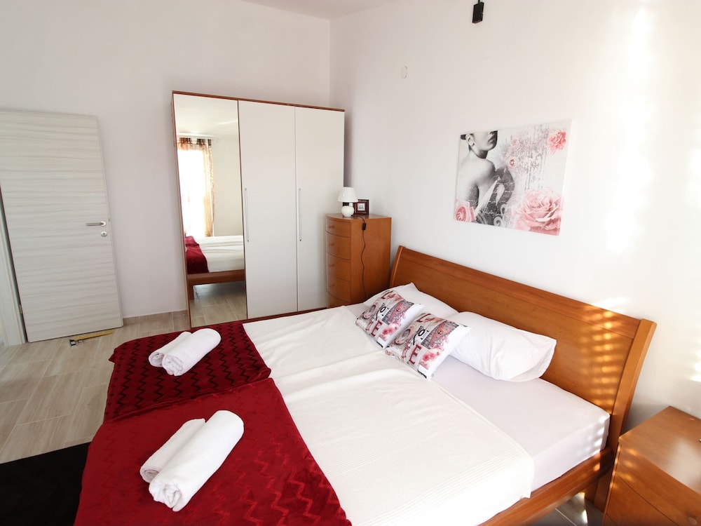 Apartment in Seline by the Sea view 3