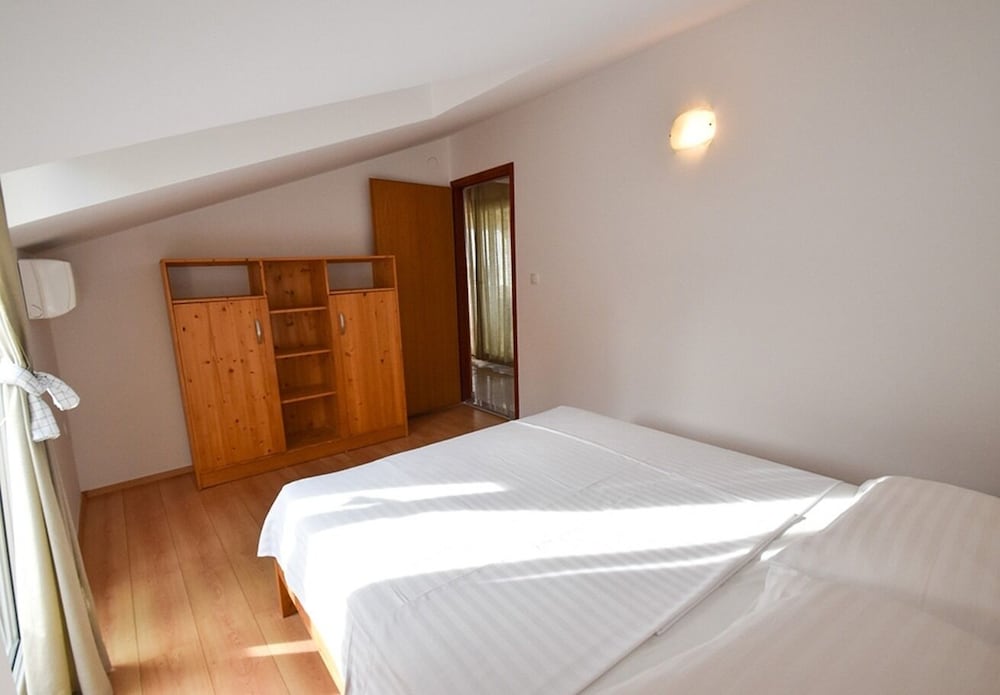 Lidija - Family Friendly & Close to the sea - A1 view 3