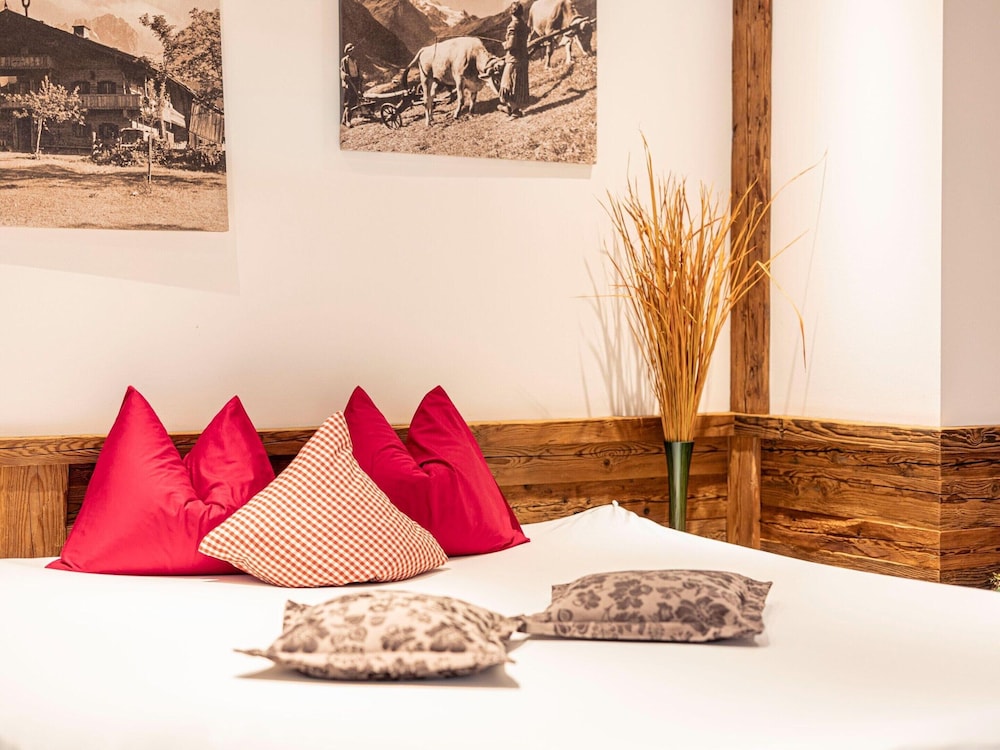 Large Chalet With Carmine and Wellness Area