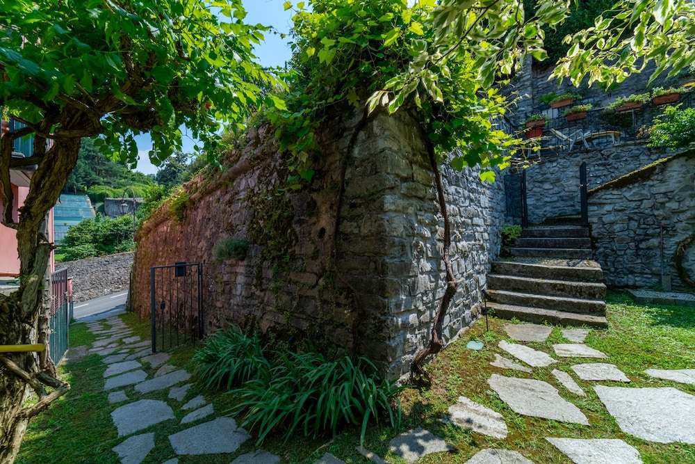 Loppia Secret Mansarda by Wonderful Italy photo 5