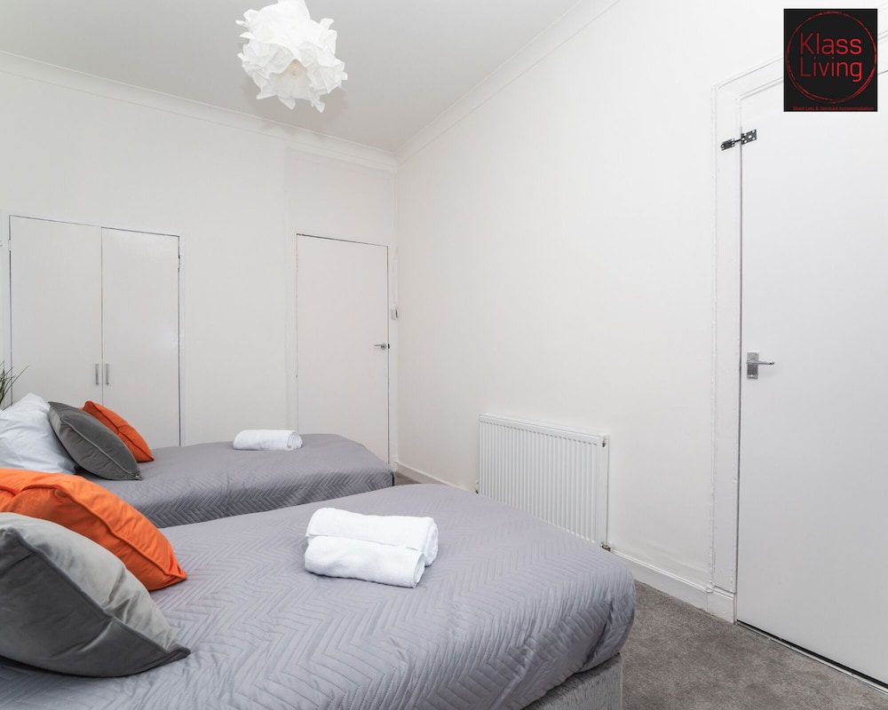 One Bedroom Apartment by Klass Living Serviced Accommodation Rutherglen - Crossroads Apartment With WiFi and Parking view 2