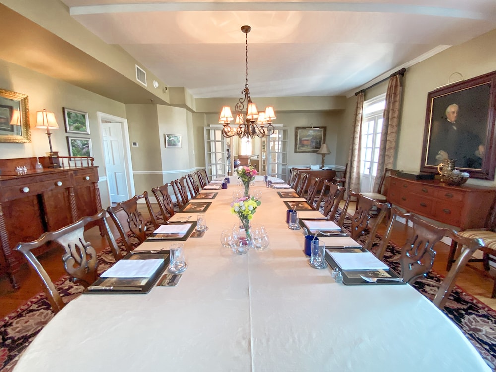 meeting & event spaces