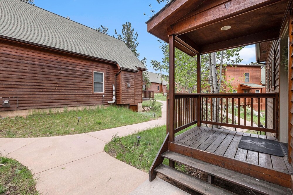 Solitude Condos - Estes Park CO