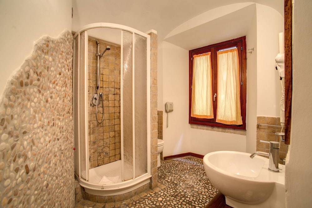 Residenza Domizia- Guest House