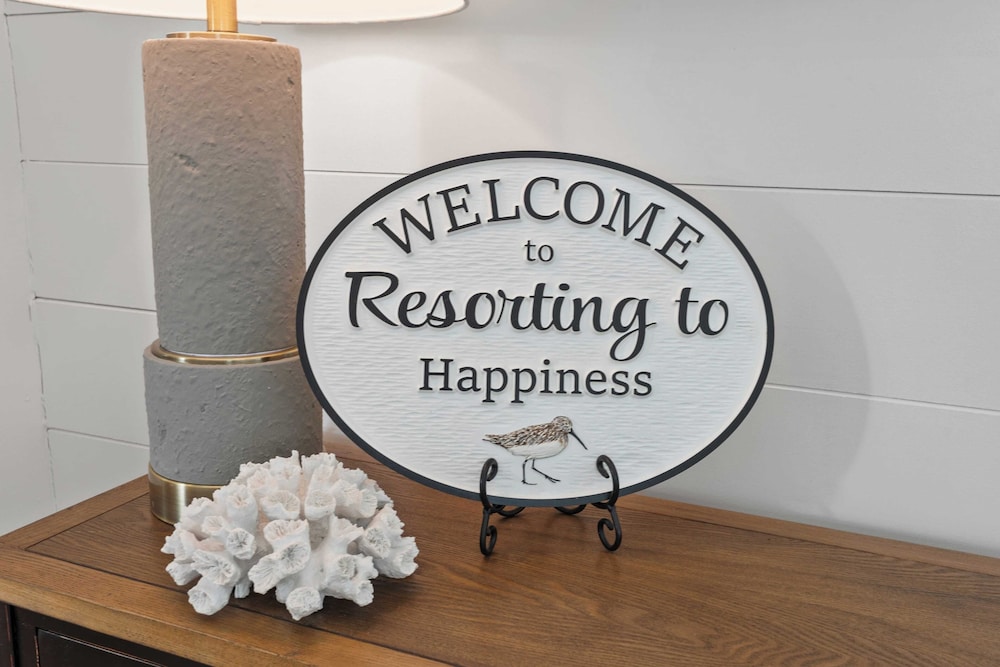 Rooftop Deck w/ Views, Pool, Luxury 5bdr Resorting To Happiness by Avantstay