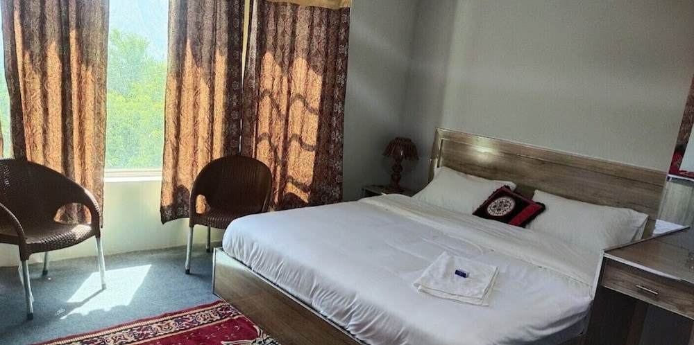 Ibadat Shah Lodges view 5