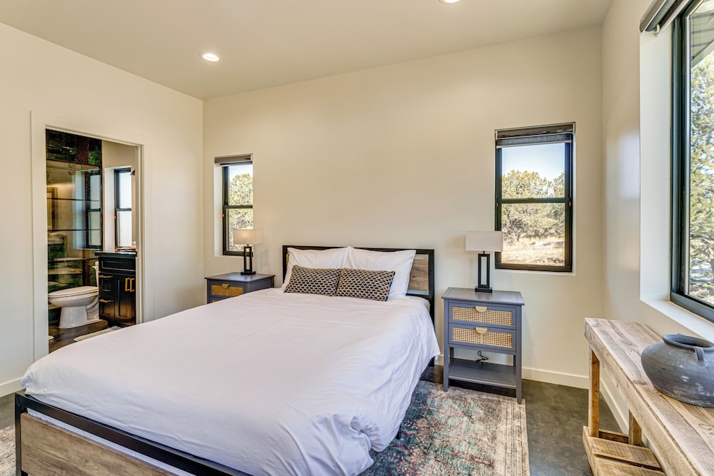 5 Mi to Great Sand Dunes NP: Mountain Retreat!